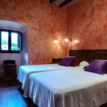 Can Riera Casa Rural La Garrotxa *